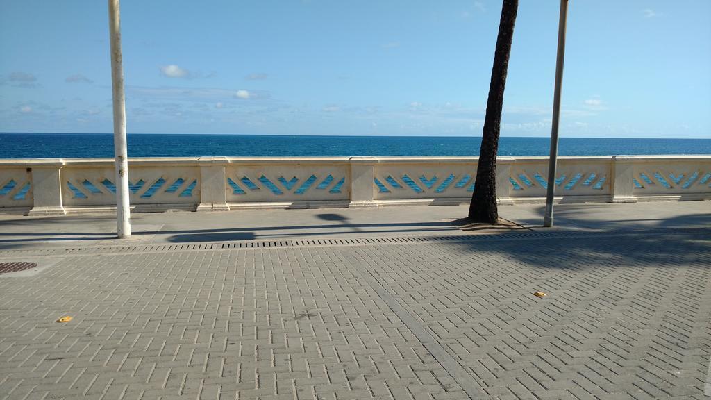Appartamento Flat Na Avenida Oceanica Salvador Esterno foto